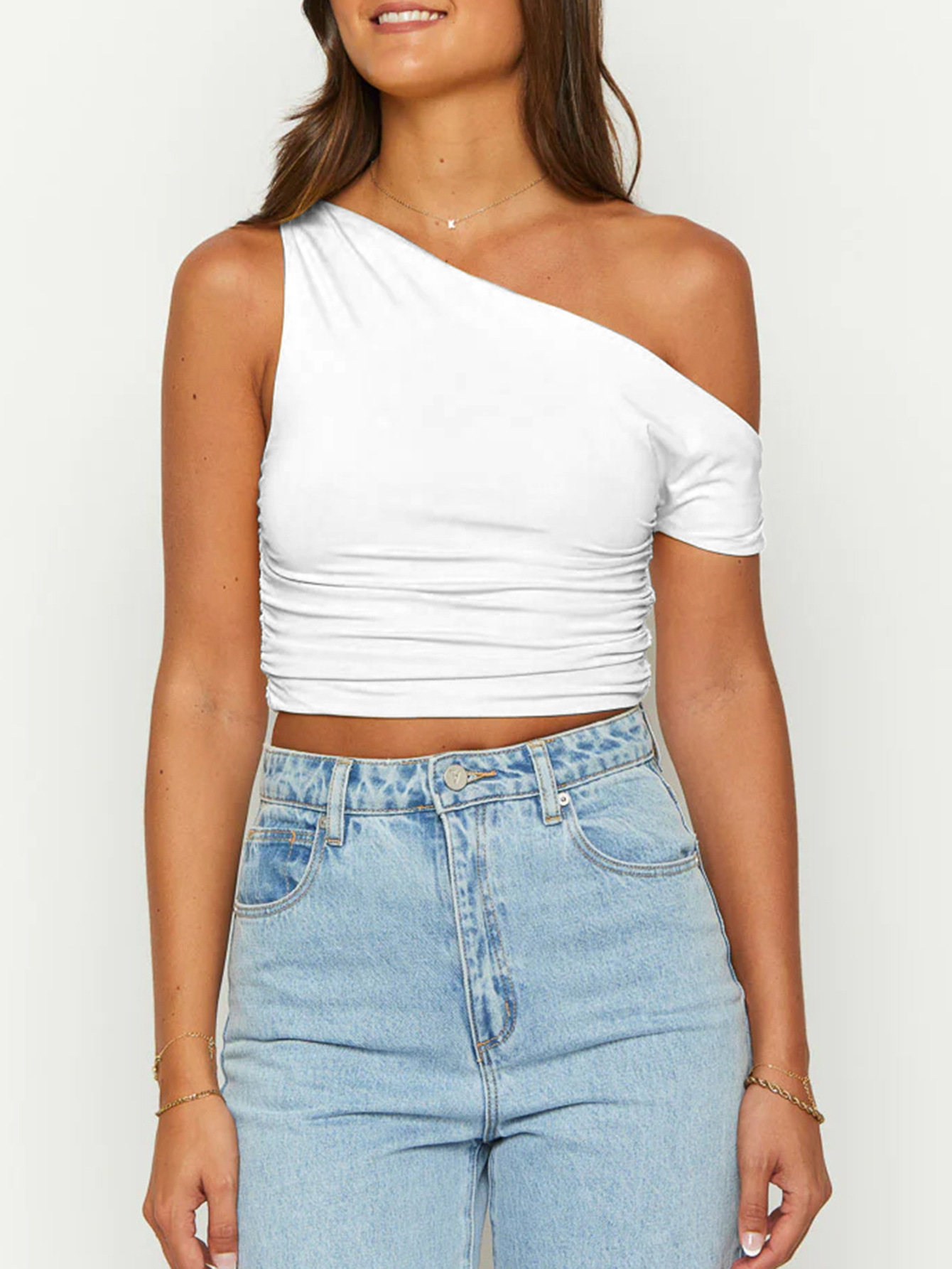 Slim One-shoulder Oblique Collar