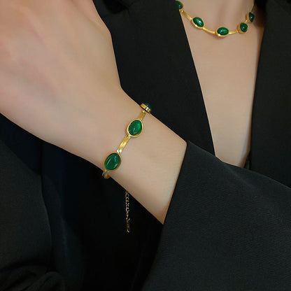 Necklace and Bracelet Green Stones